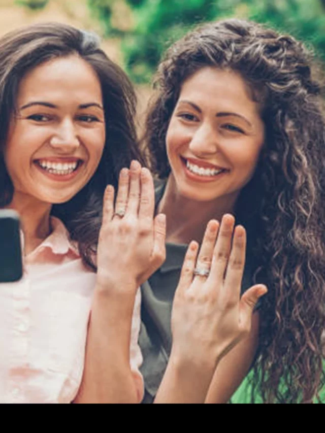 diamond ring to her friends